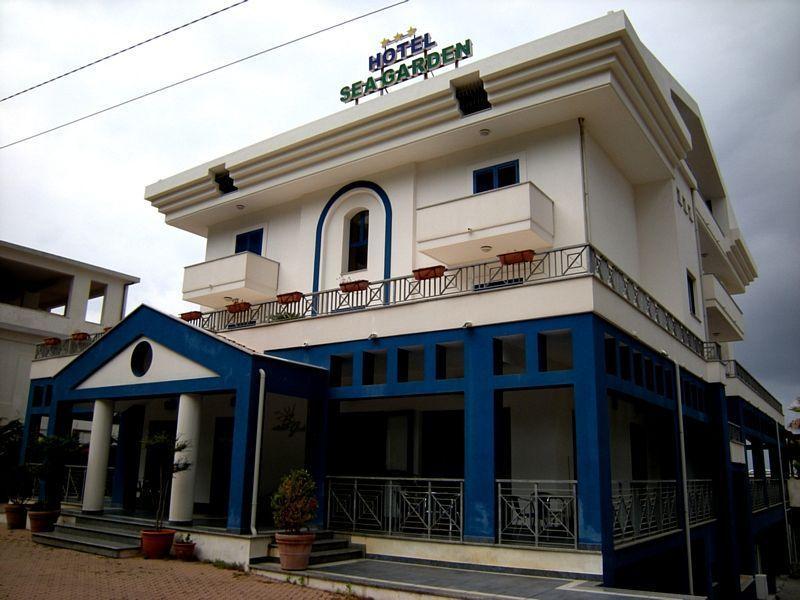 Sea Garden Hotel Acquappesa Exterior photo